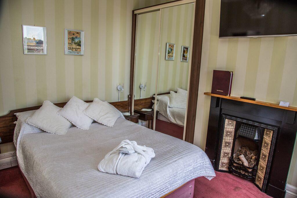 Cambridge Villa Warwick  Zimmer foto